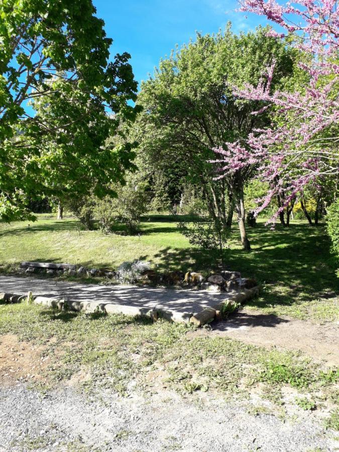 Bed and Breakfast Les Tremieres Saint-Paul-des-Fonts Экстерьер фото