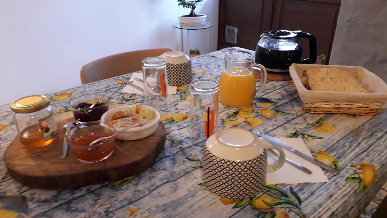 Bed and Breakfast Les Tremieres Saint-Paul-des-Fonts Экстерьер фото