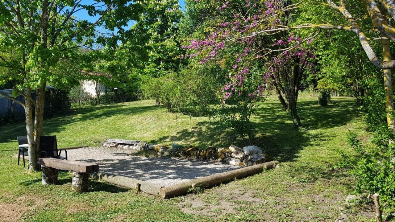 Bed and Breakfast Les Tremieres Saint-Paul-des-Fonts Экстерьер фото